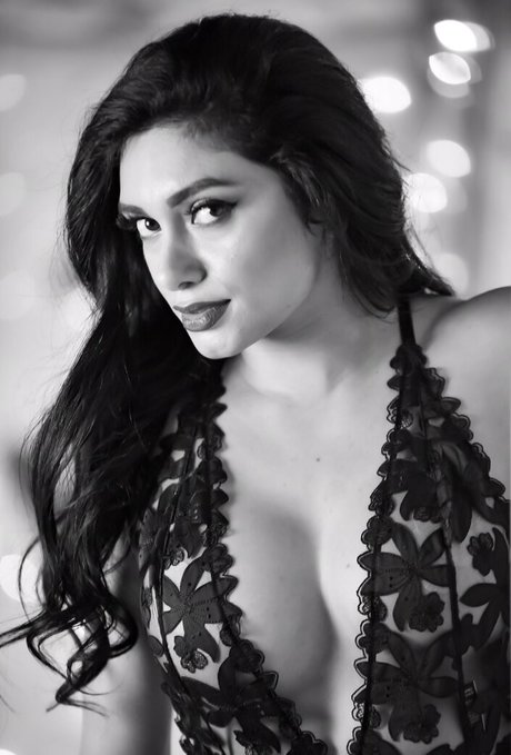 toosexyashley profile pic