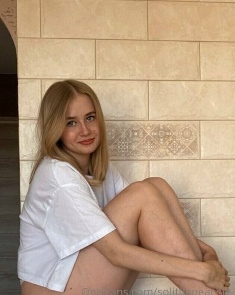 solittlepeachie pornstar exclusive photo