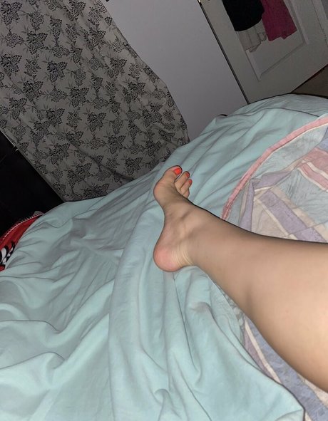 feetznation model art pic