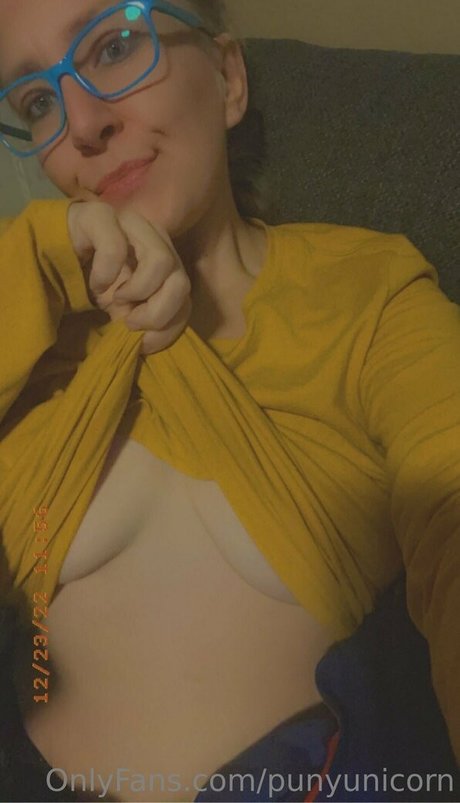 punyunicorn star nude photos