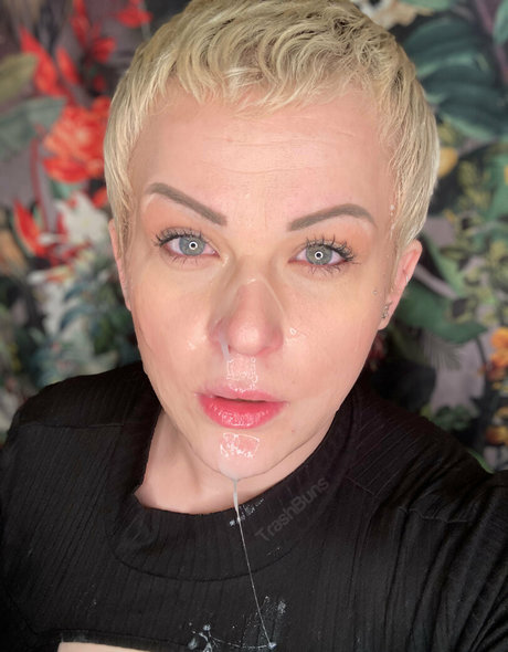 trashbuns pornstar hot pics