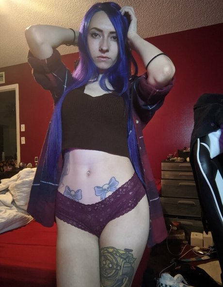leenamouz nudes pornstar photo