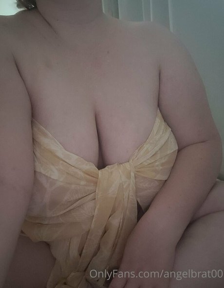 angelbrat00 model top pictures