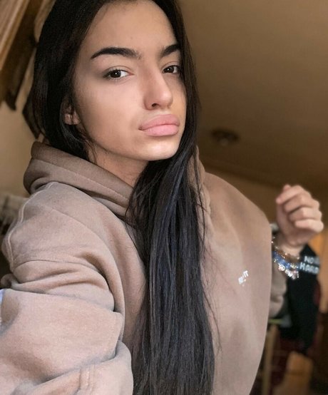 beautiful shemale onlyfans beautiful photos