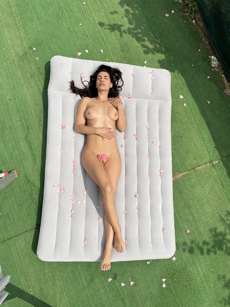 Sara Your Dream_ nudes model pic