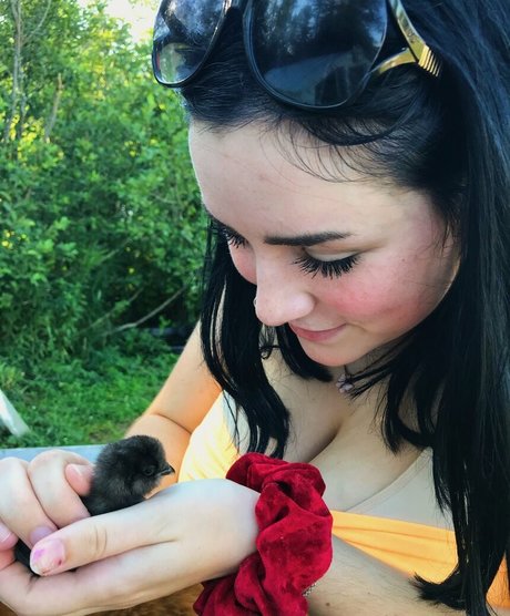 brown eyes kitty onlyfans pornographic picture