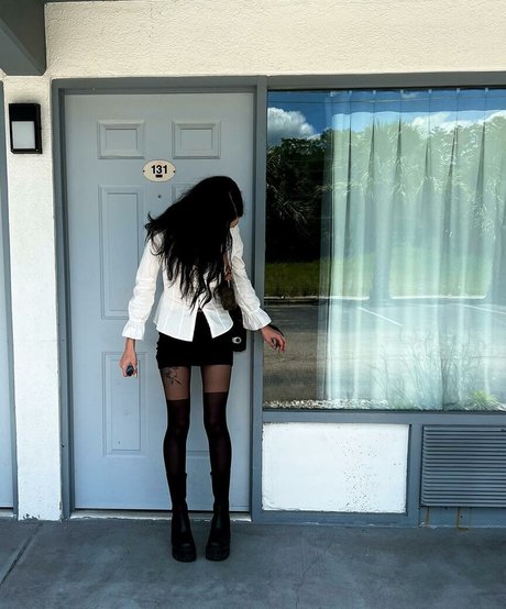 Madylina Renee hot actress photo