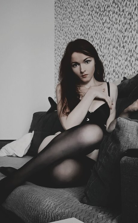 Littlegirldwarf pornstar nude images