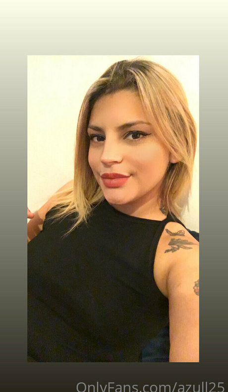 hotblonde24 hot star picture
