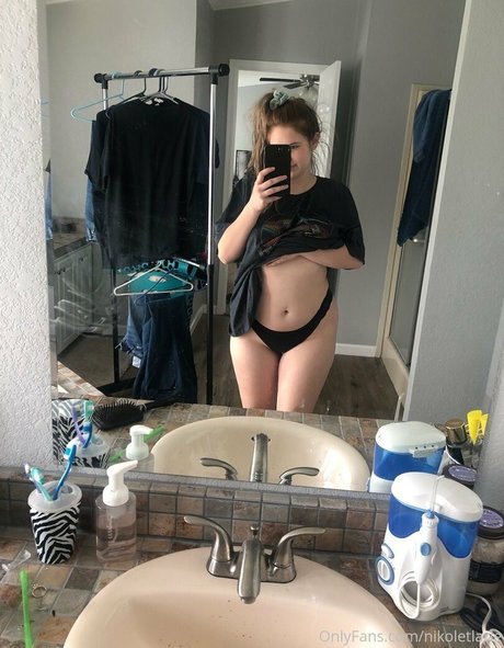 nikoletlarie pornstar free archive