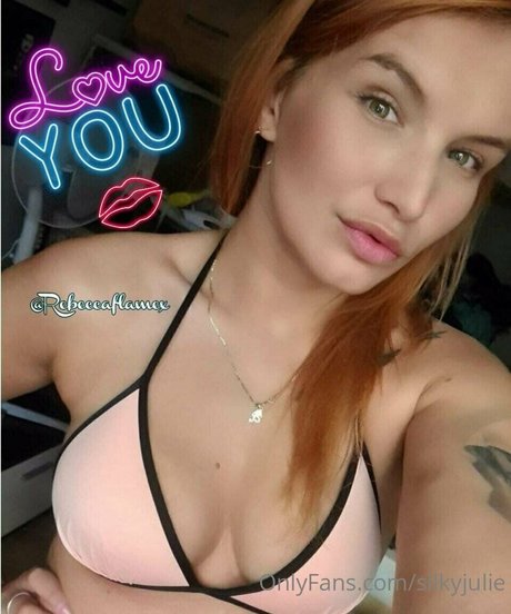 silkyjulie model sex image
