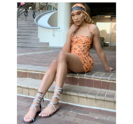 darirose model pic