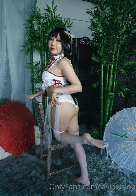 vividvision model hot pics