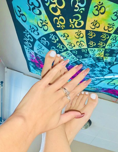 theaverycristy star art archive