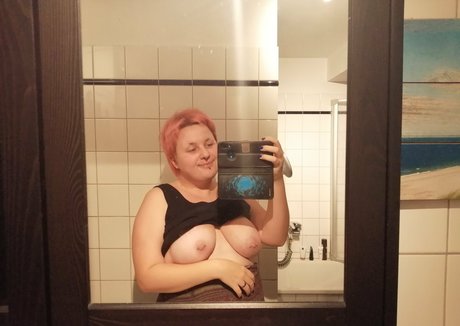 huge tits milf onlyfans free xxx image
