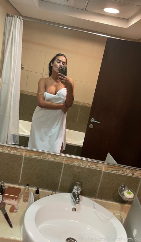 blonde deepthroat onlyfans porno pictures