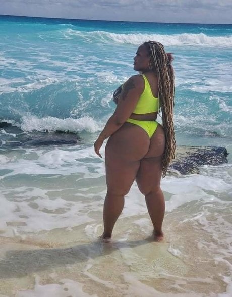 fineapple diva free actress photo