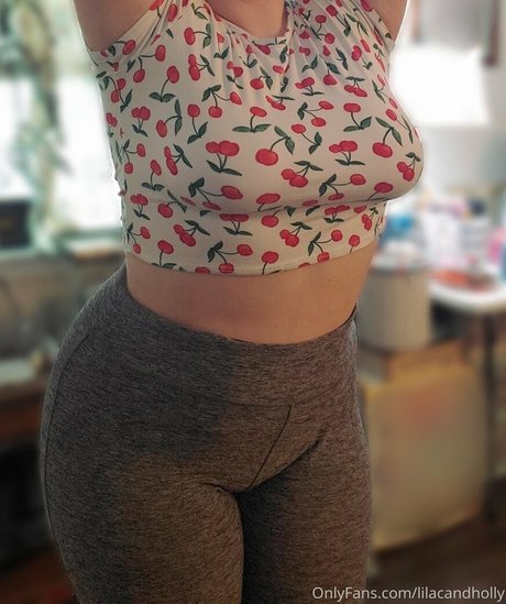 lilacandholly nudes star photos