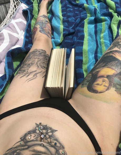 bobbibamf star top pictures