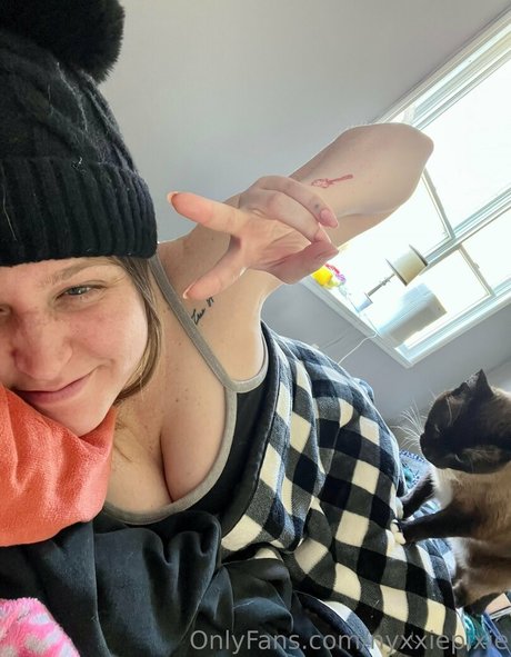 nyxxiepixie model best gallery