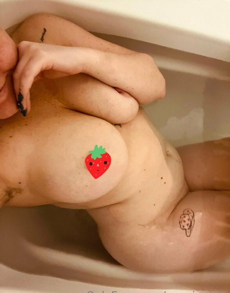 nyxxiepixie model beautiful pictures