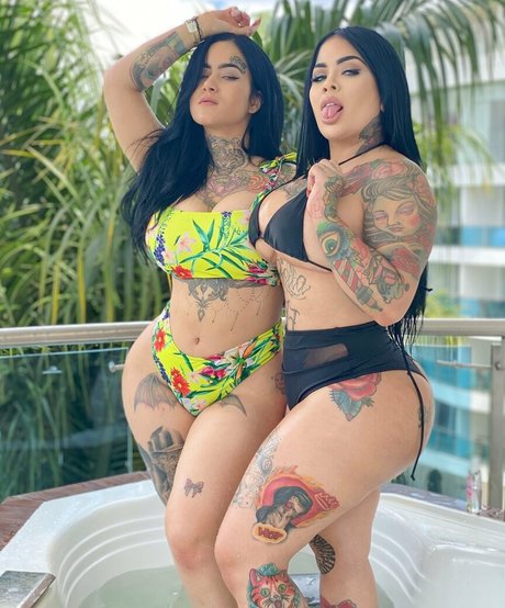 ass spread onlyfans beautiful archive