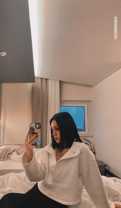 sex teen onlyfans nude image