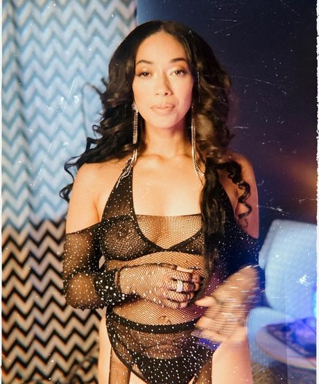 Kassandra Lee pornstar exclusive archive