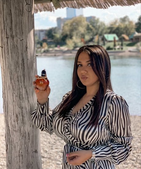 beautiful face onlyfans naked galleries