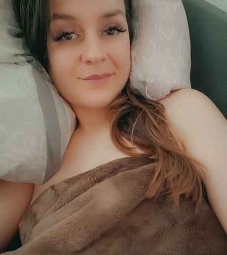 kittylou nude model images