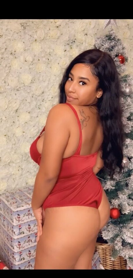 prettymilly star nude pictures