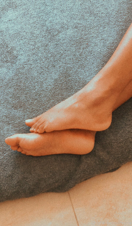 mojina model best pic