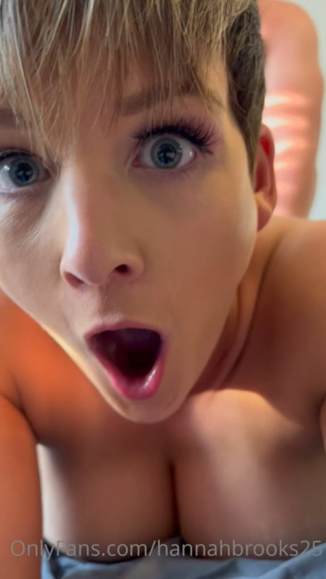 Hannah Brooks ポルノ女優 写真