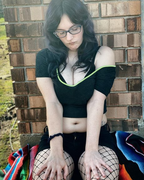 裸の写真 オンリーファンズ 無料 画像