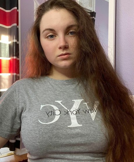 bustybritishbrunette profile image