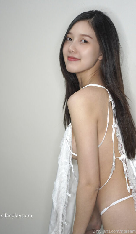 アジアンストッキング オンリーファンズ 裸 写真