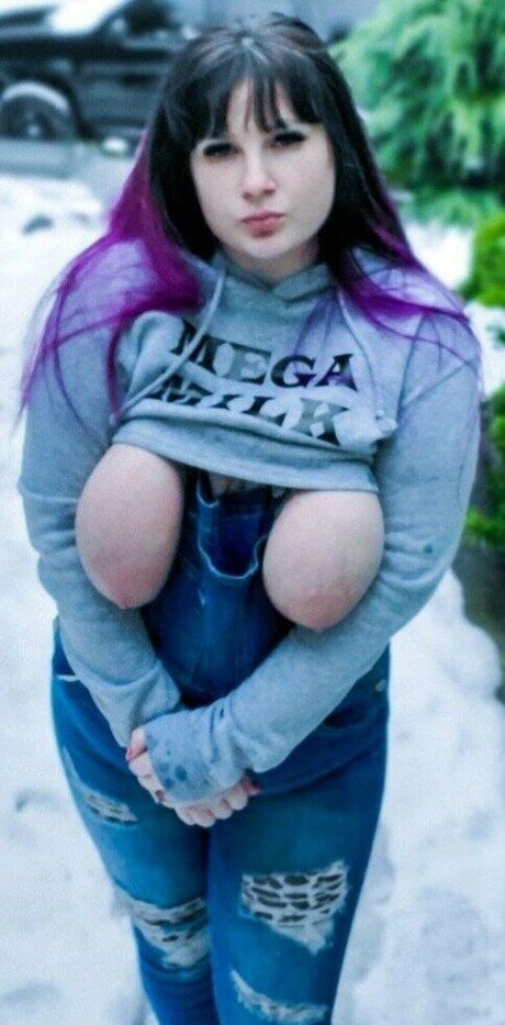 Bigtittykitty7 セックススター 写真