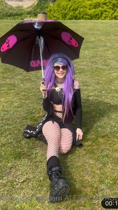 黒檀の偽おっぱいオンリーファンズ ヌード 画像