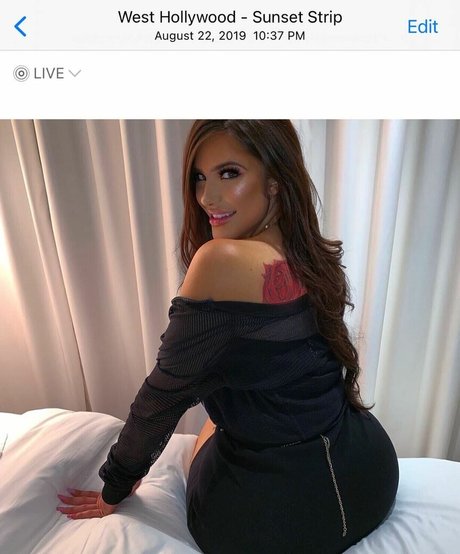 デカ尻ジーンズ オンリーファンズ 無料セクシー 写真
