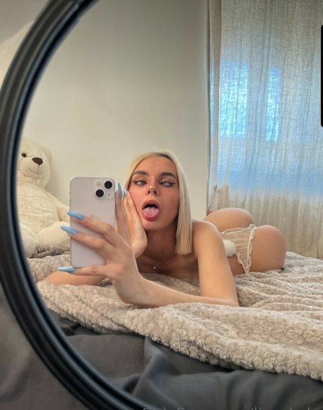 Lina Hsly HDポルノスター 画像
