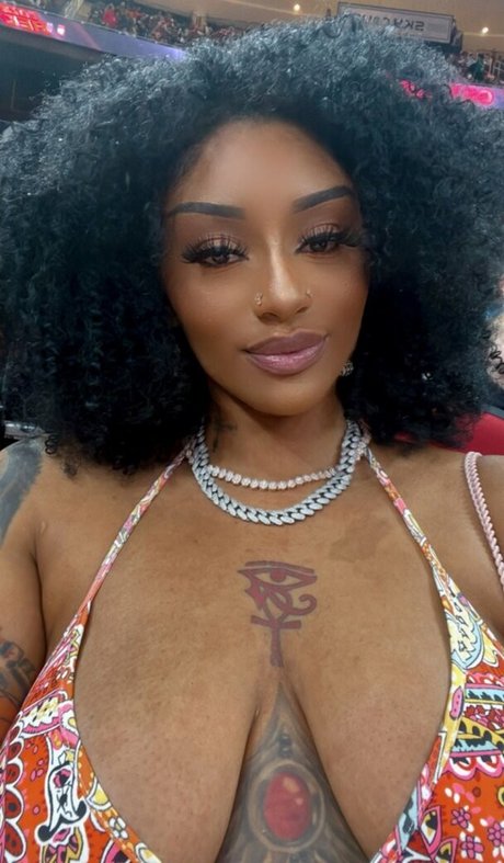 nigerianamazon エロティック女優 画像