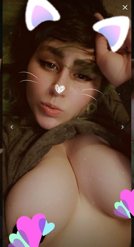 エモヌードオンリーファンズ 美しいポルノ 写真
