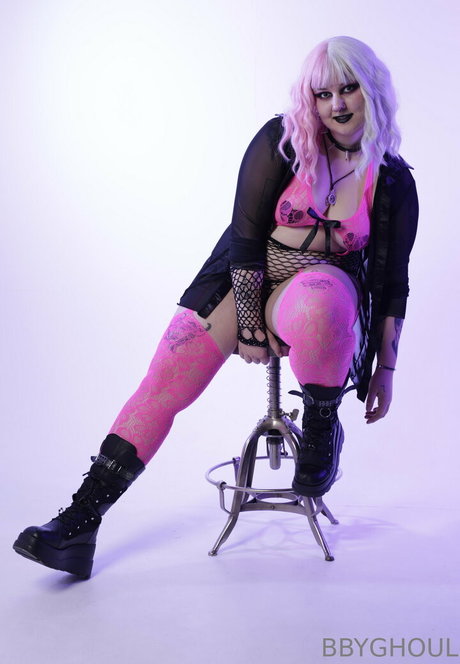 babyghoulbunda アダルトスター 画像