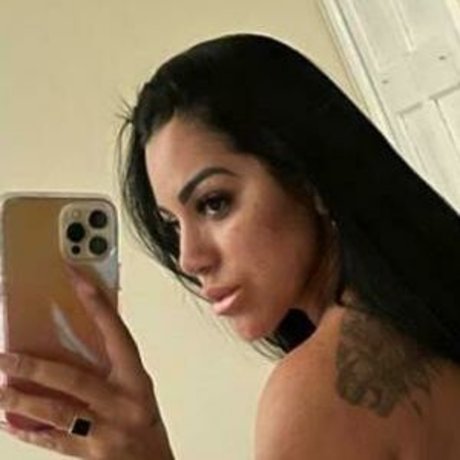 Myrlla Pinheiro ヌードスター 写真