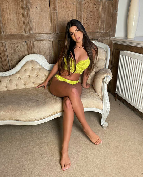 Alexa Campbell ヌードスター 画像