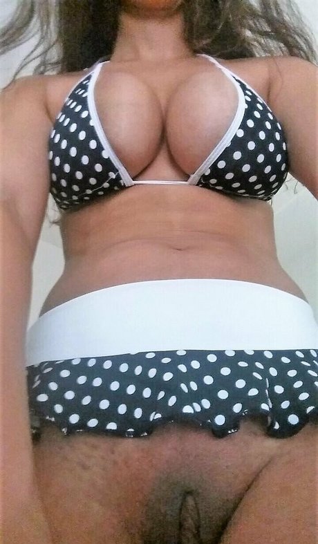 裸ヨガオンリーファンズ セクシーヌード 写真