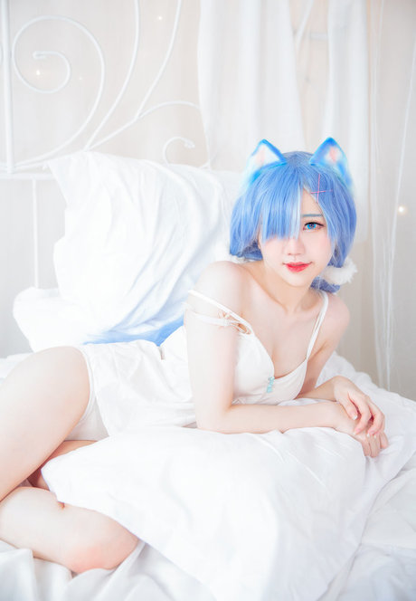 おっぱいオンリーファンズ アートヌード ギャラリー