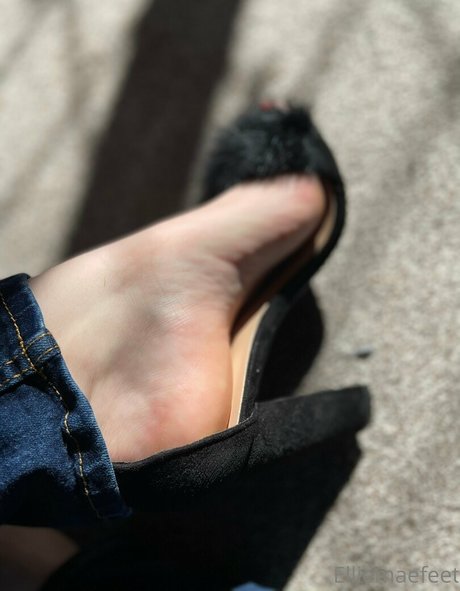 elliemaesfeet ポルノスター ホット 画像