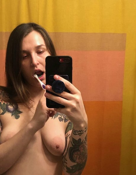 アジアンシスターオンリーファンズ 無料 画像