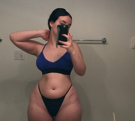 濡れたオマンコオンリーファンズ セクシーxxx ギャラリー